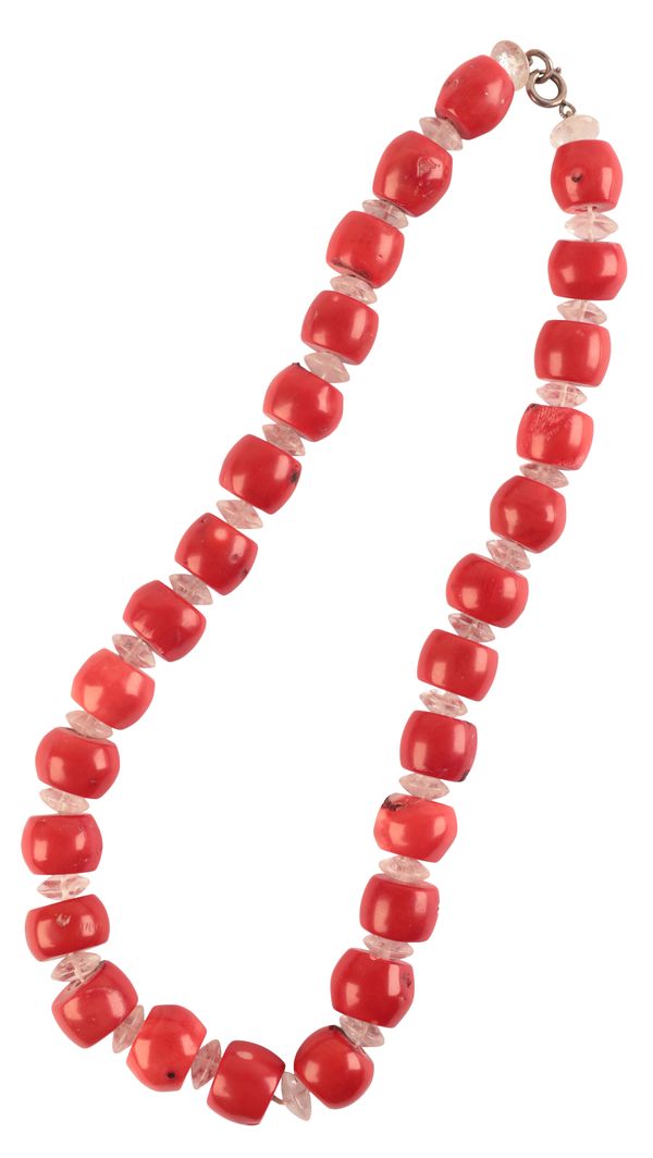 A CORAL AND ROCK CRYSTAL BEAD NECKLACE