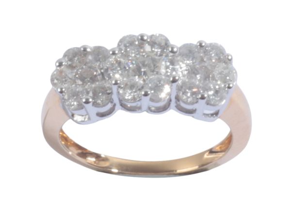 AN 18CT GOLD AND DIAMOND TRIPLE FLORAL CLUSTER RING