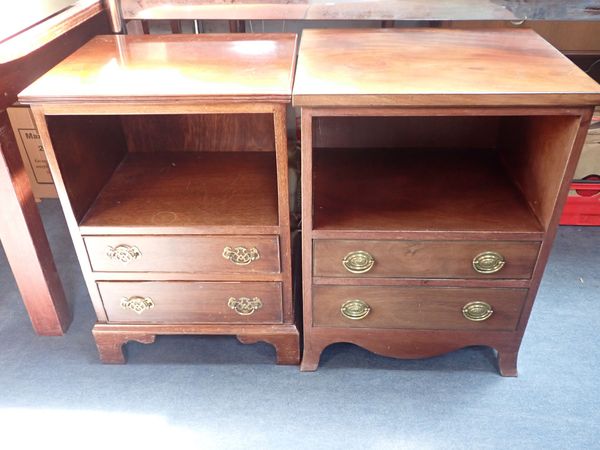 TWO SIMILAR GEORGE III STYLE MAHOGANY BEDSIDE TABLES