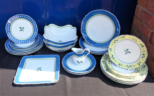A QUANTITY OF HUTSCHENREUTHER 'MEDLEY' DINNER WARE, IN THREE PATTERNS;