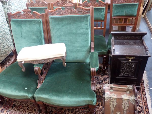 AN EDWARDIAN PART PARLOUR SUITE