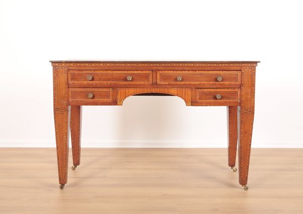 AN EDWARDIAN MAHOGANY AND PARQUETRY DESK