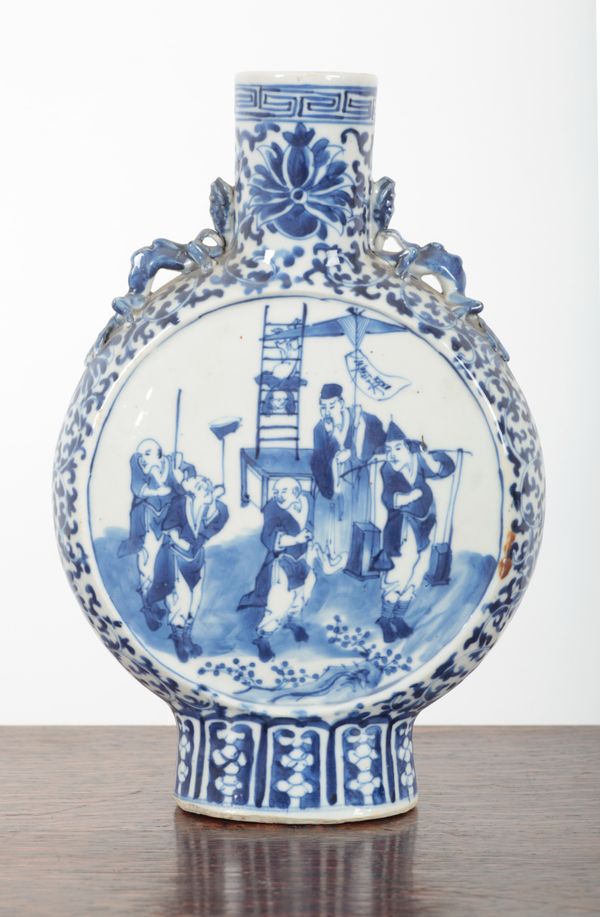 A CHINESE BLUE AND WHITE PORCELAIN MOON FLASK