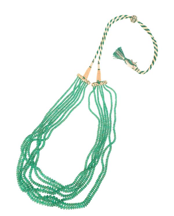 A FINE EMERALD BEAD NECKLACE