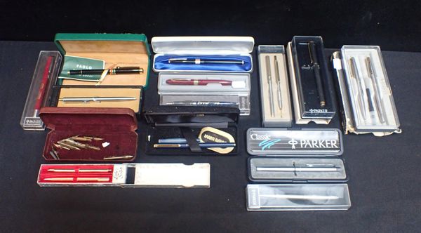 A CASED 'PAOLO' BALLPOINT PEN, DESIGNED BY PAOLO GUCCI