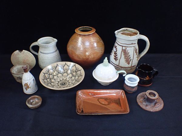 A COLLECTION OF STUDIO POTTERY
