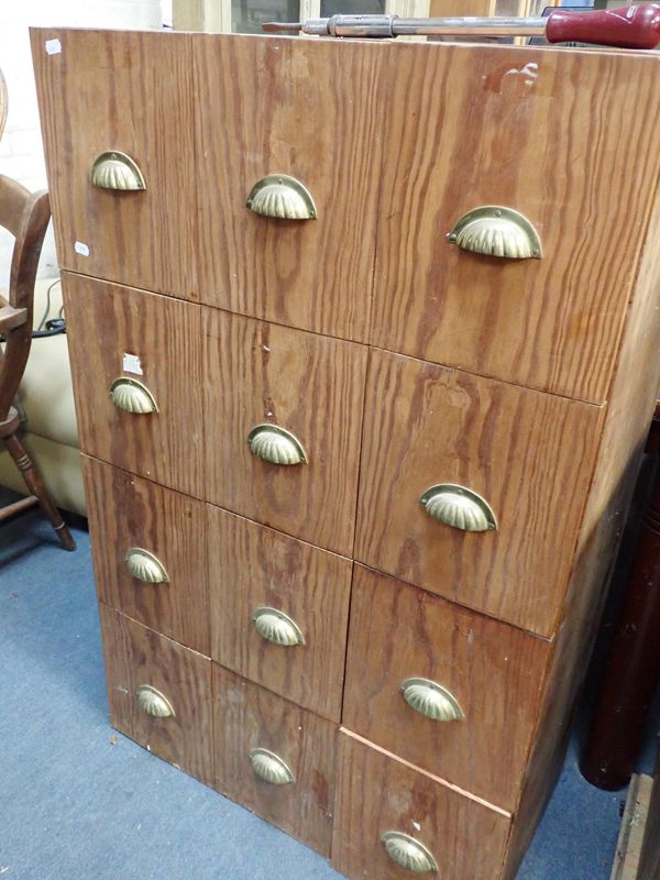 A QUANTITY OF HAND TOOLS