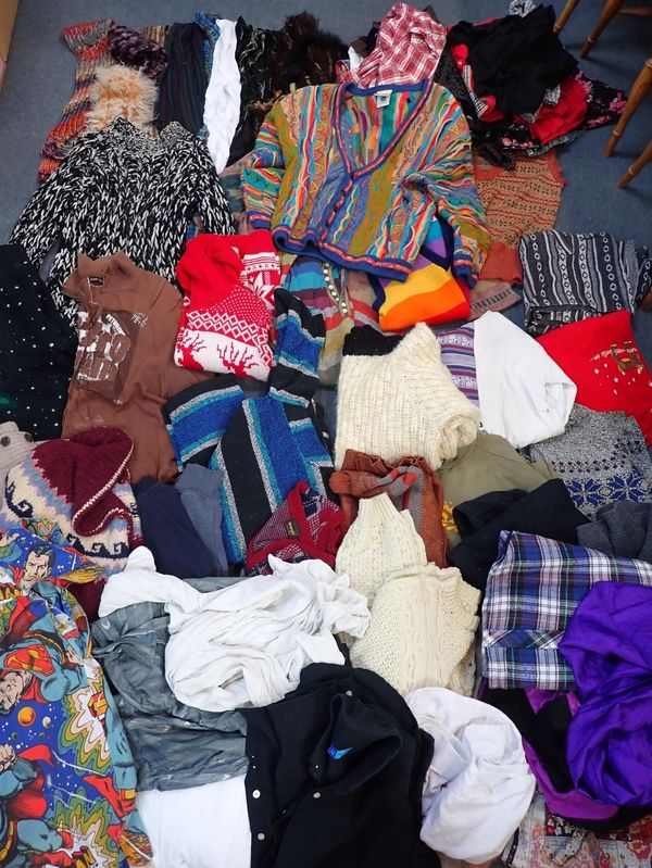 A QUANTITY OF KNITWEAR, SCARVES