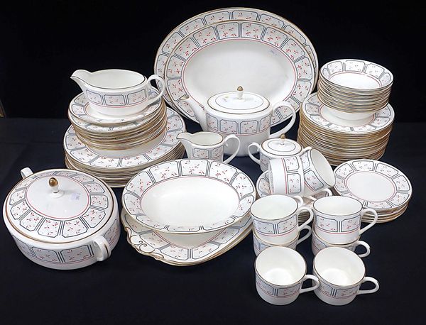 A COALPORT 'MISTRAL' TEA AND DINNER SERVICE