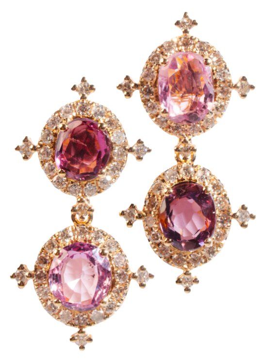 A PAIR OF PURPLE SAPPHIRE AND DIAMOND DROP EARRINGS