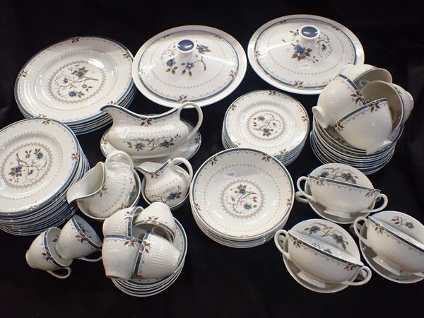 A ROYAL DOULTON 'OLD COLONY' PART DINNER SERVICE