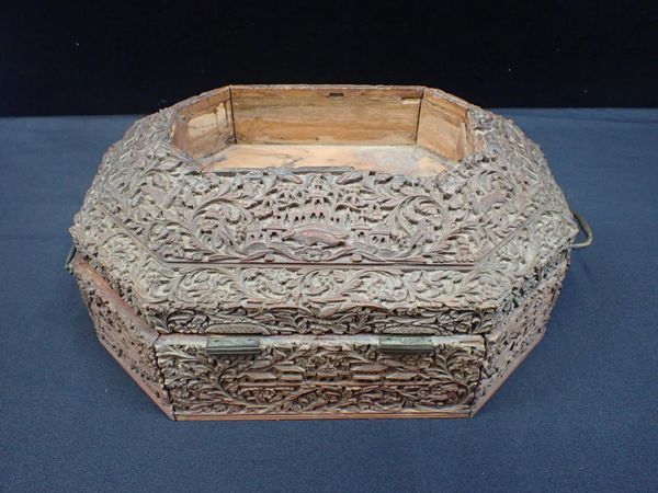 AN ANTIQUE CHINESE CARVED SANDALWOOD WORK BOX