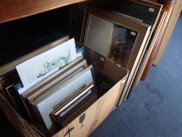 A LARGE COLLECTION OF PRINTS, DRAWINGS AND PHOTOGRAPHS