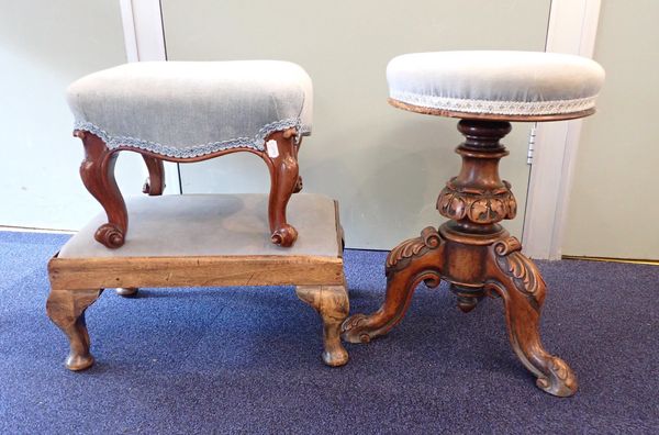 A VICTORIAN WALNUT REVOLVING PIANO STOOL
