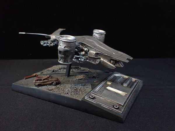 'LEGENDS IN 3 DIMENSIONS' TERMINATOR FLYING HUNTER KILLER DIORAMA