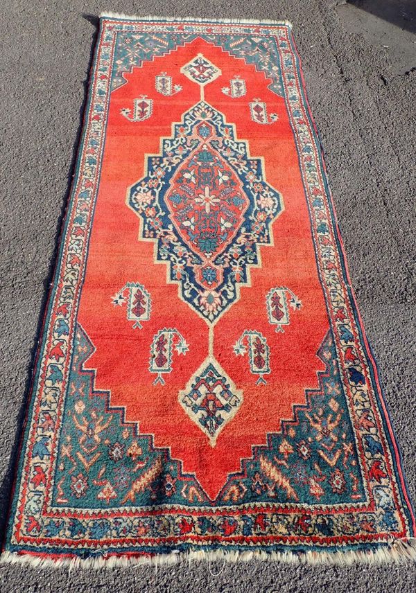 A SERAB STYLE PERSIAN CARPET RUNNER