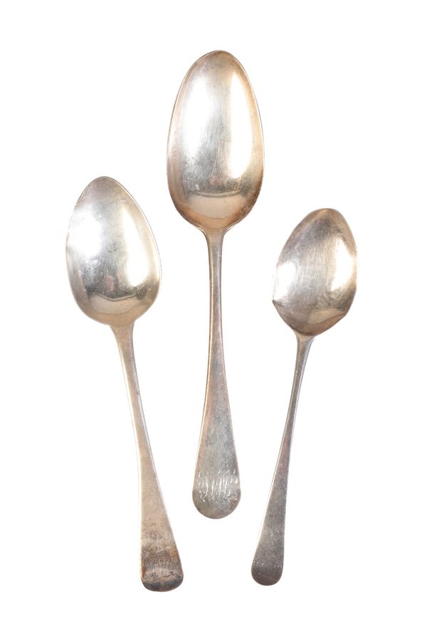 A GEORGE III SILVER OLD ENGLISH PATTERN DESSERT SPOON