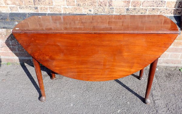 A GEORGE III MAHOGANY OVAL DROP-LEAF TABLE