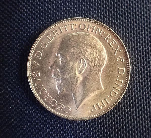GEORGE V 1926 GOLD SOVEREIGN