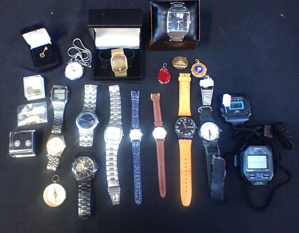 A COLLECTION OF GENTLEMANS' WRIST WATCHES