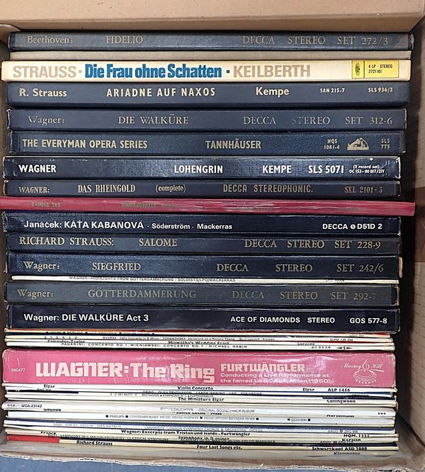 A QUANITY OF VINYL LPs