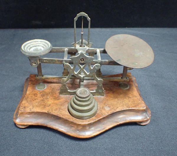 SET OF VICTORIAN POSTAL SCALES