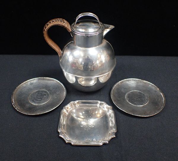 A GOLDSMITHS & SILVERSMITHS SILVER CARD TRAY