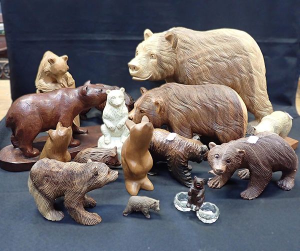 A COLLECTION OF BLACK FOREST STYLE CARVED BEAR FIGURES
