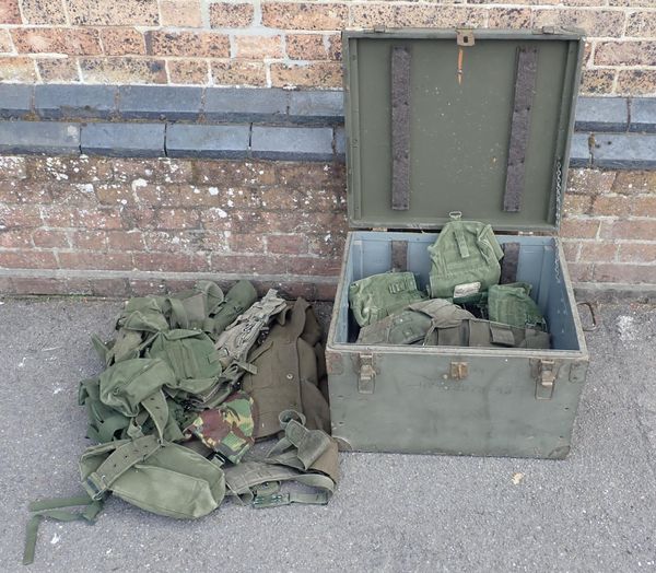 A USA ARMY SIGNAL CORPS CHEST