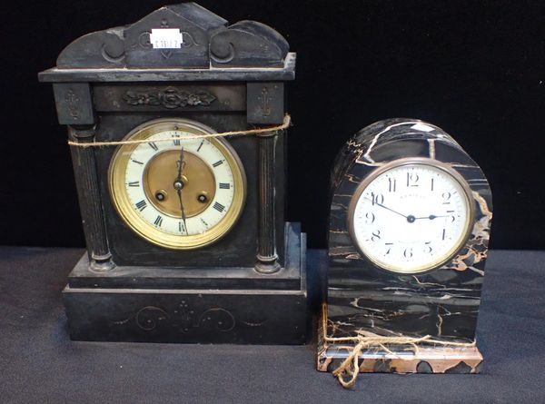 A MARBLE CASED MANTLE CLOCK