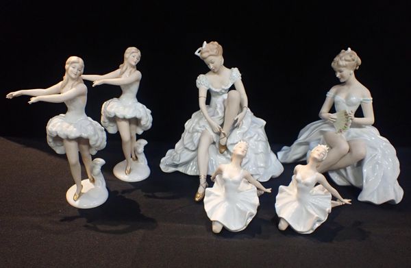 A COLLECTION OF SIX CAPODIMONTE FIGURES OF DANCERS