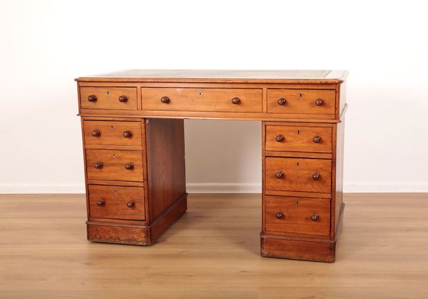 A VICTORIAN MAHOGANY PEDESTAL DESK