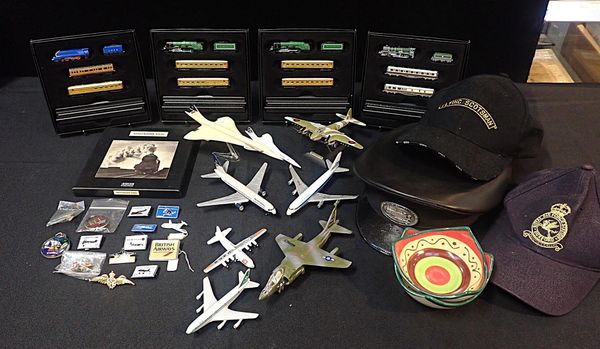 FIVE BOXED 'ATLAS EDITIONS' MINITRAINS 1/220 SCALE MODELS