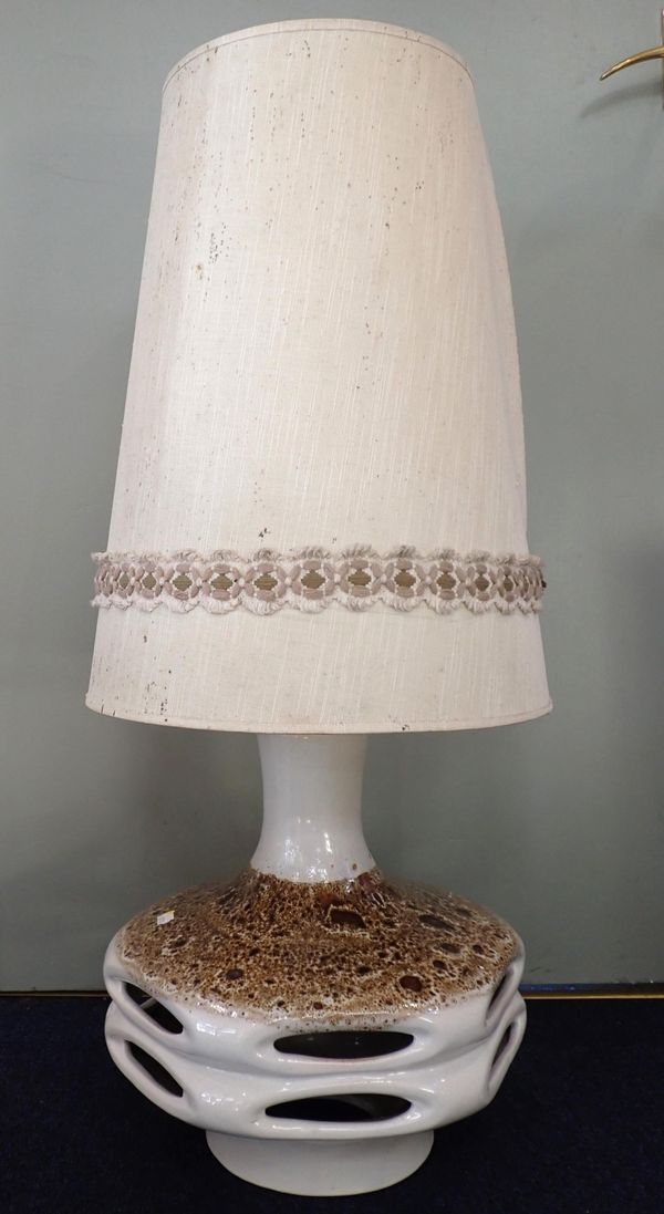 A WEST GERMAN STYLE POTTERY LAMP