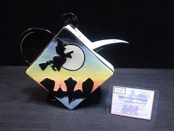 LORNA BAILEY: WITCHES FLIGHT TEAPOT