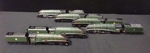 A COLLECTION OF HORNBY 00 GAUGE MODELS OF A4 LOCOMOTIVES