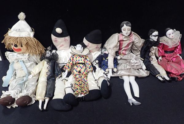 A COLLECTION OF PIERROT AND CLOWN DOLLS