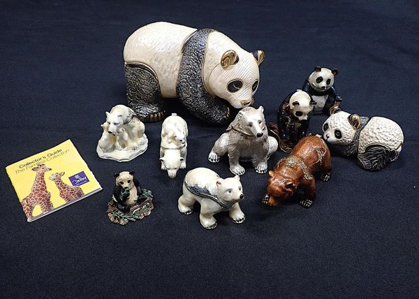 A QUANTITY OF RINCONADA ANIMAL TRINKET BOXES