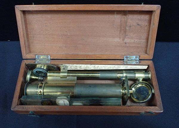 A 19th CENTURY STUDENT'S DESK MICROSCOPE