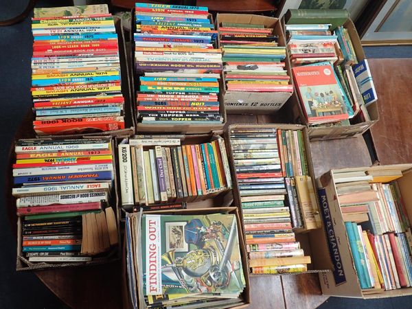 A LARGE COLLECTION OF CHILDREN’S FICTION AND ACADEMIC BOOKS