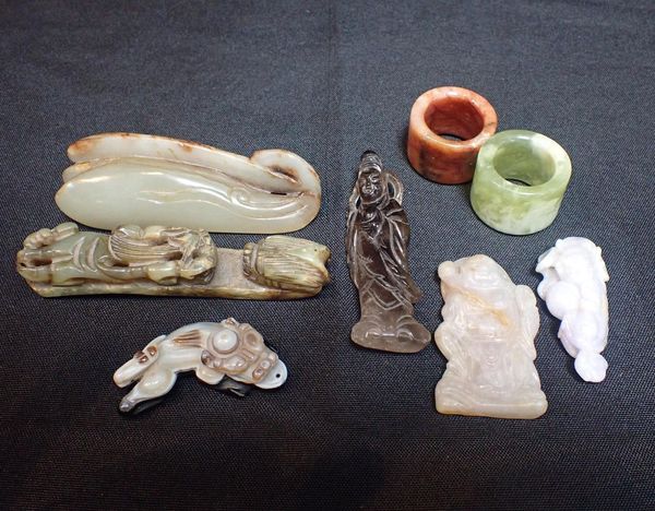 A COLLECTION OF JADE AND HARDSTONE CARVINGS