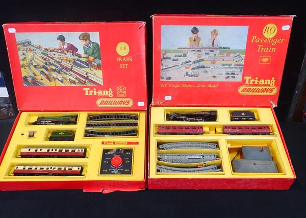 TWO BOXED TRIANG ROVEX 00 GAUGE SETS