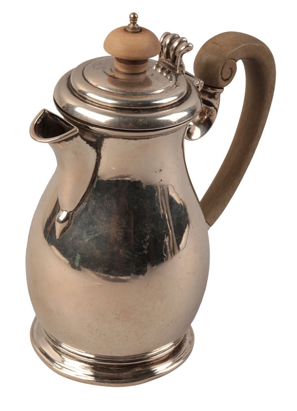 AN EDWARD VII SILVER HOT WATER JUG
