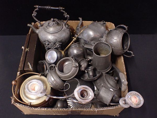 A COLLECTION OF PEWTER WARE