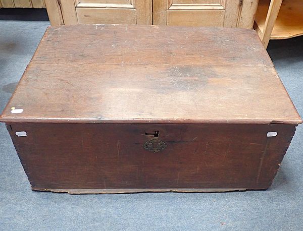AN 18th CENTURY OAK BOX