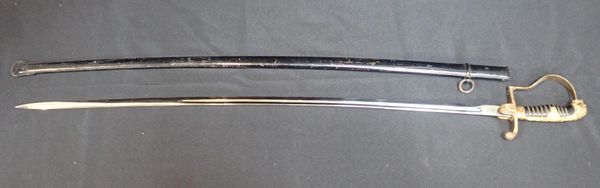 A GERMAN WWII INFANTRY OFFICER'S SWORD