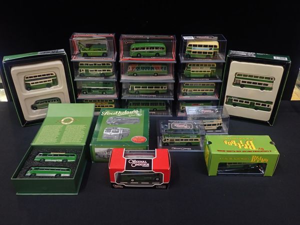 A COLLECTION OF DIE CAST 'BUSES AND COACHES