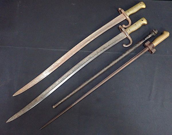 THREE 19th CENTURY FRENCH BAYONETS