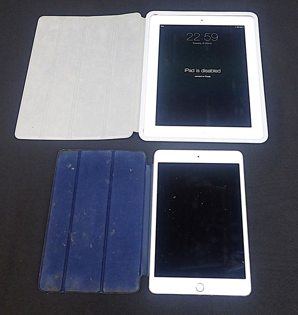 TWO APPLE IPADS