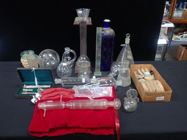 A QUANTITY OF SCIENCE LAB GLASS